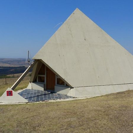 Pyramids Motel Van Reenen Eksteriør billede