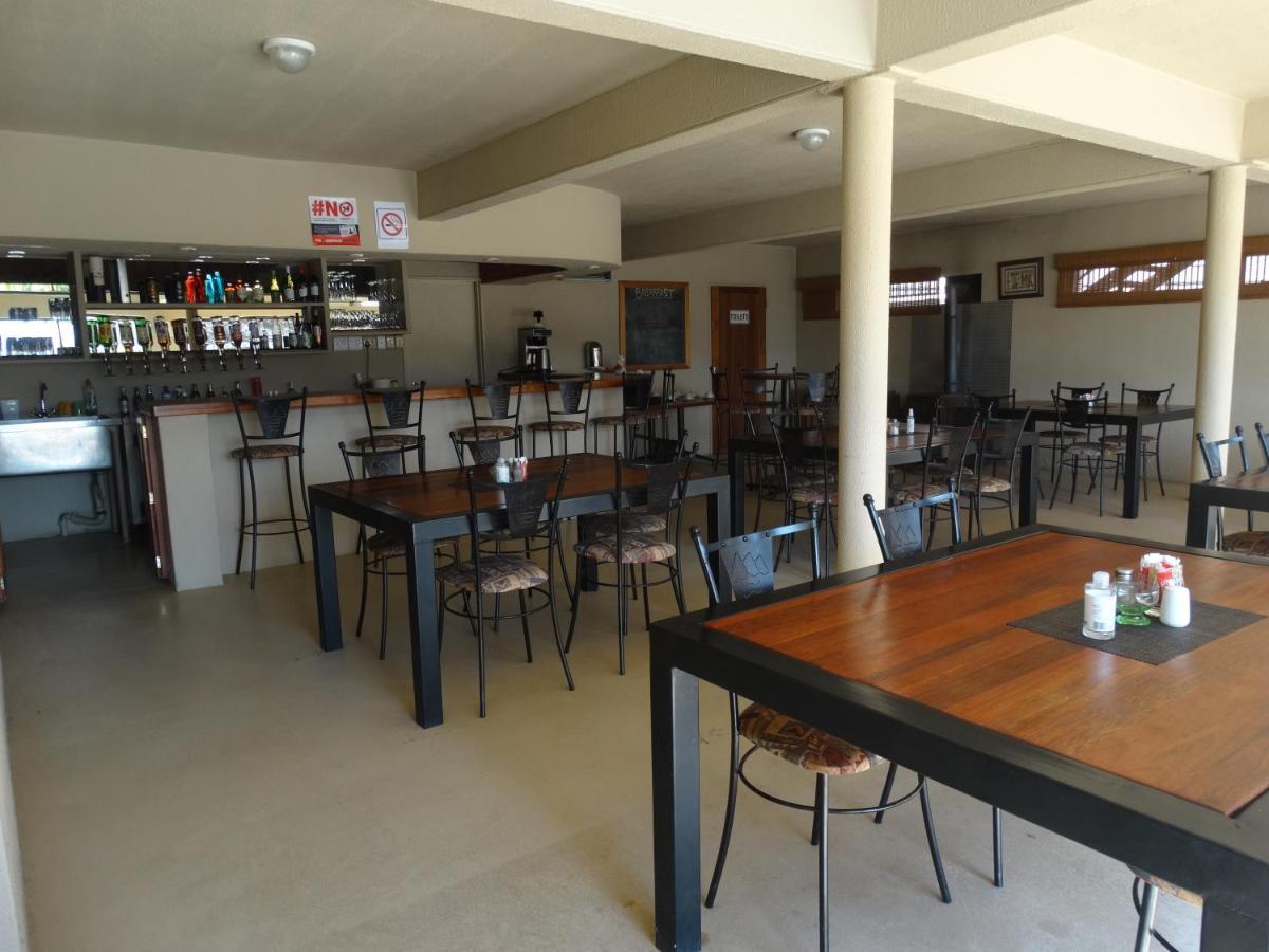 Pyramids Motel Van Reenen Eksteriør billede