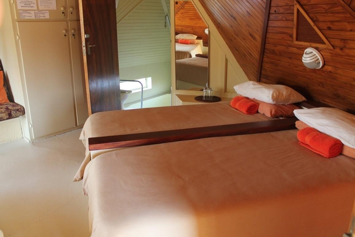 Pyramids Motel Van Reenen Eksteriør billede