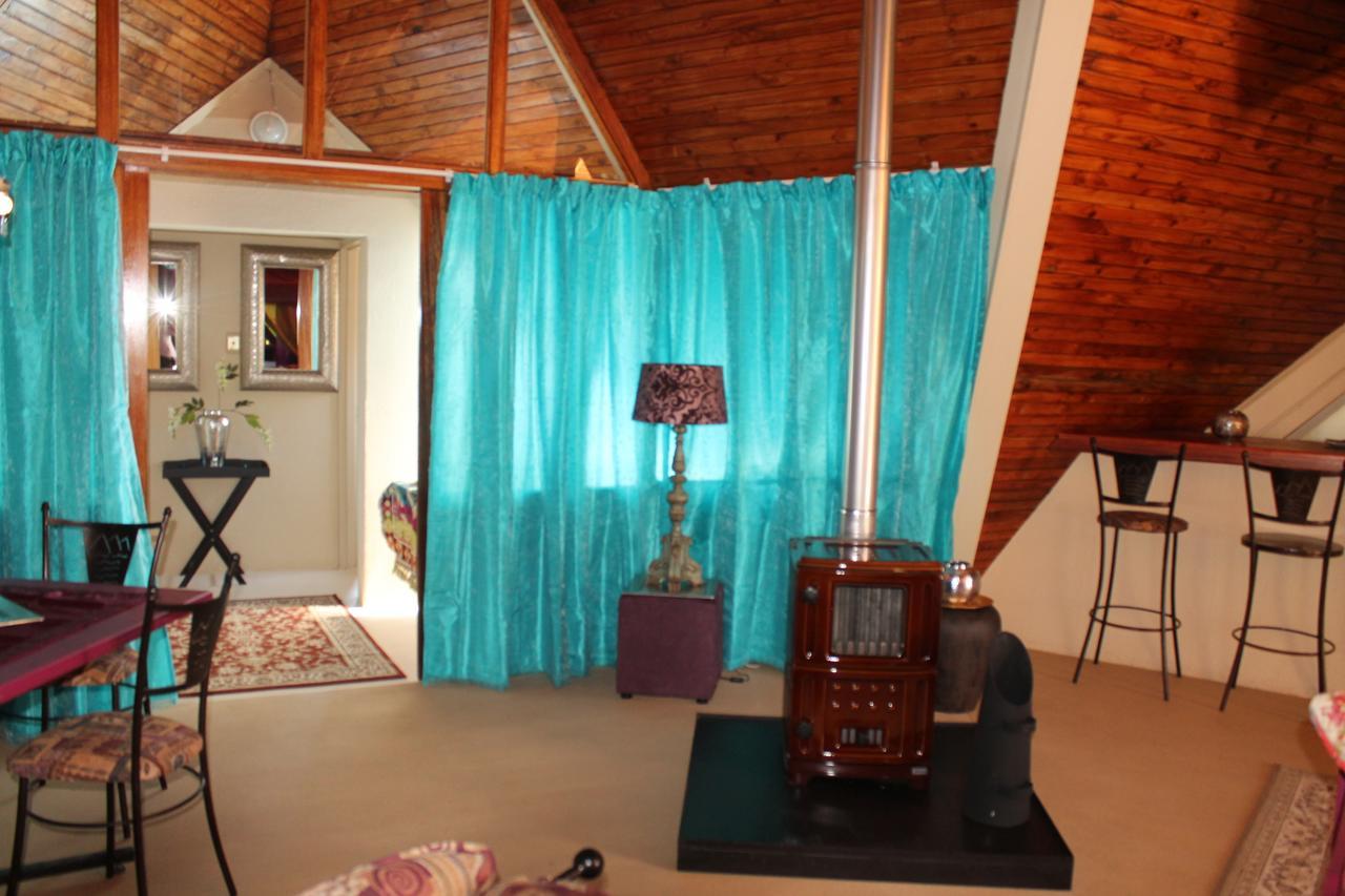 Pyramids Motel Van Reenen Eksteriør billede