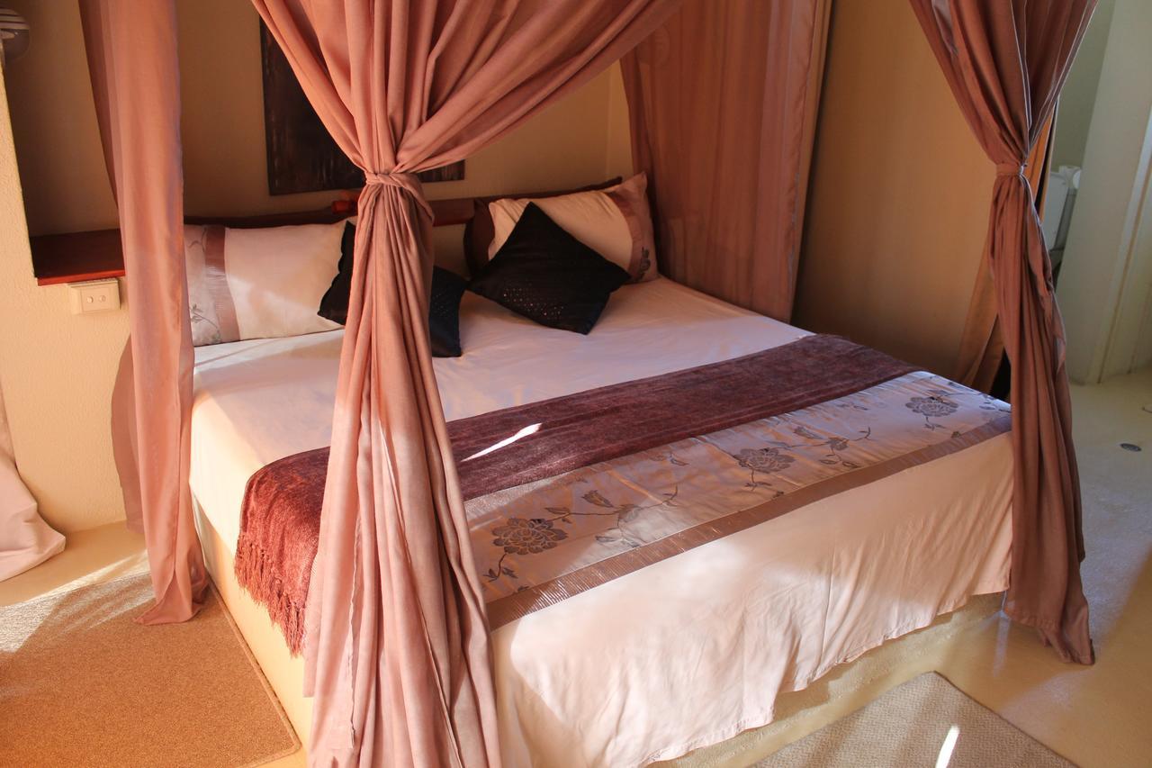 Pyramids Motel Van Reenen Eksteriør billede