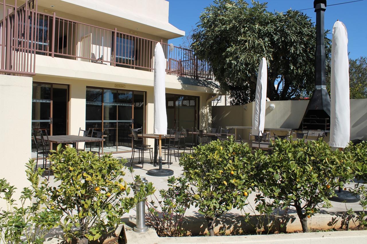 Pyramids Motel Van Reenen Eksteriør billede