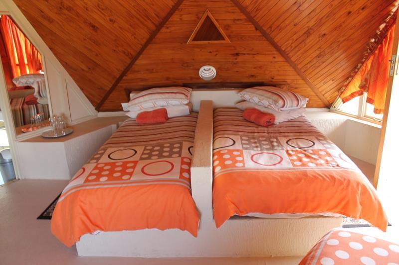 Pyramids Motel Van Reenen Eksteriør billede