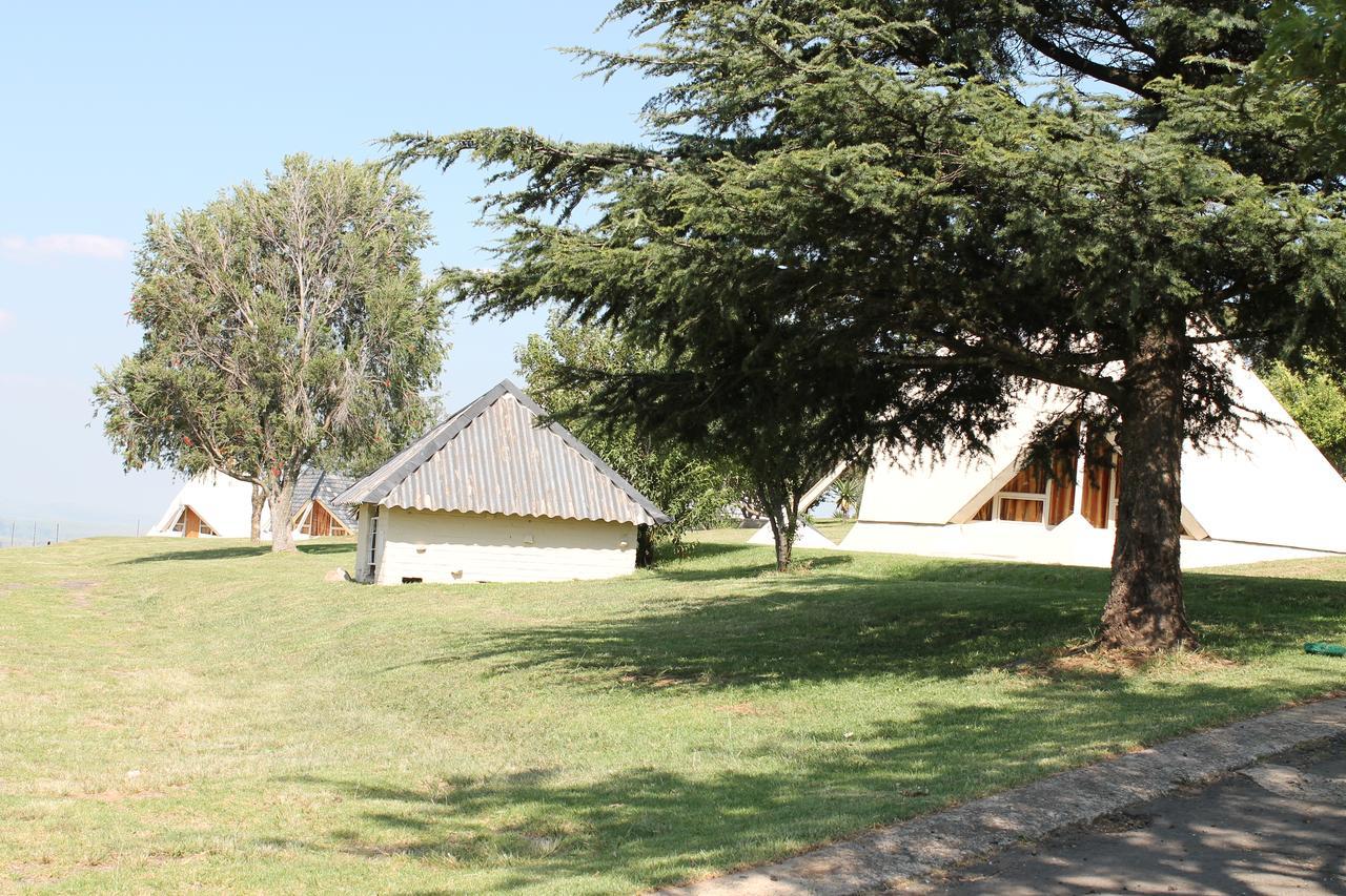 Pyramids Motel Van Reenen Eksteriør billede